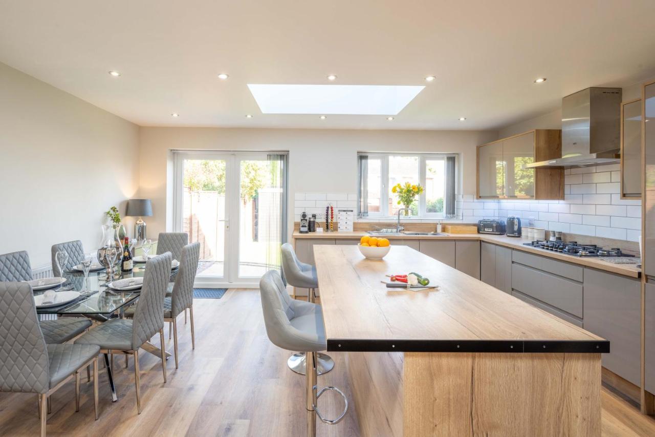 The Oaklands - Luxury Spacious 6-Bed, Near Solihull, Birmingham City, Jlr, Nec, Airport, Resorts World, Hs2 Bagian luar foto