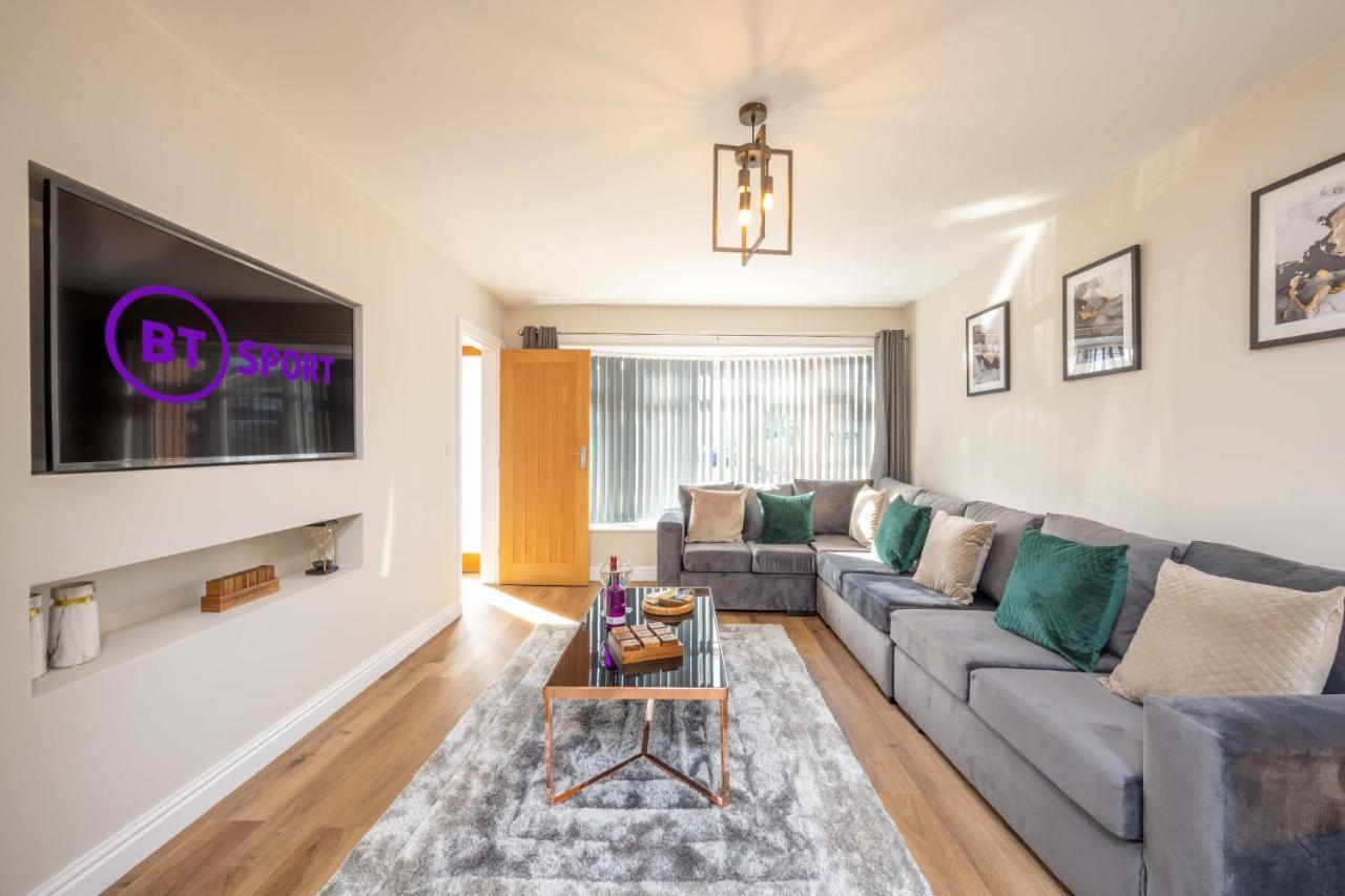 The Oaklands - Luxury Spacious 6-Bed, Near Solihull, Birmingham City, Jlr, Nec, Airport, Resorts World, Hs2 Bagian luar foto