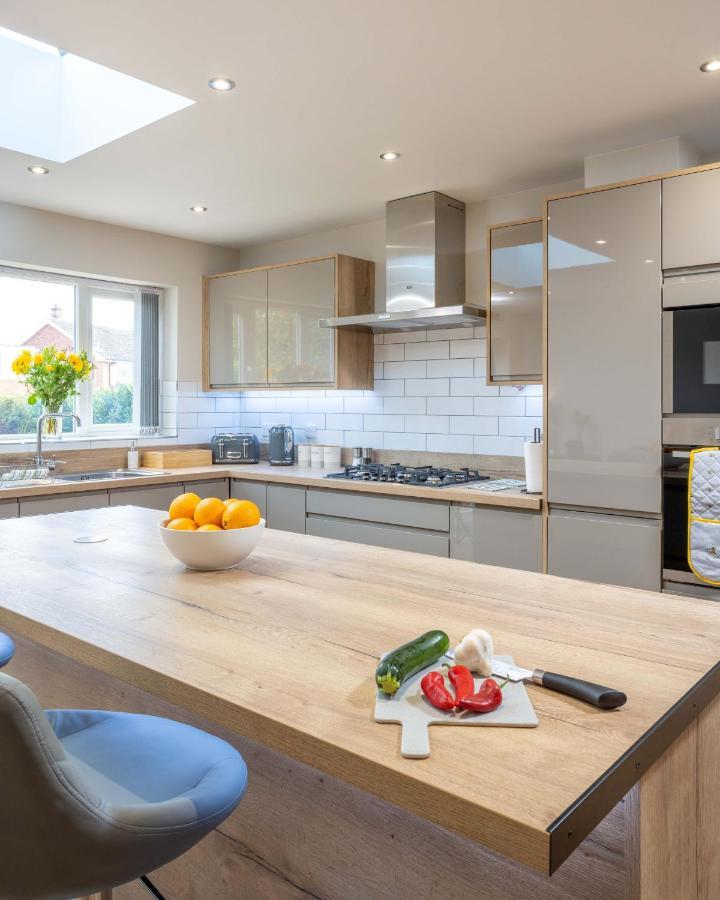 The Oaklands - Luxury Spacious 6-Bed, Near Solihull, Birmingham City, Jlr, Nec, Airport, Resorts World, Hs2 Bagian luar foto