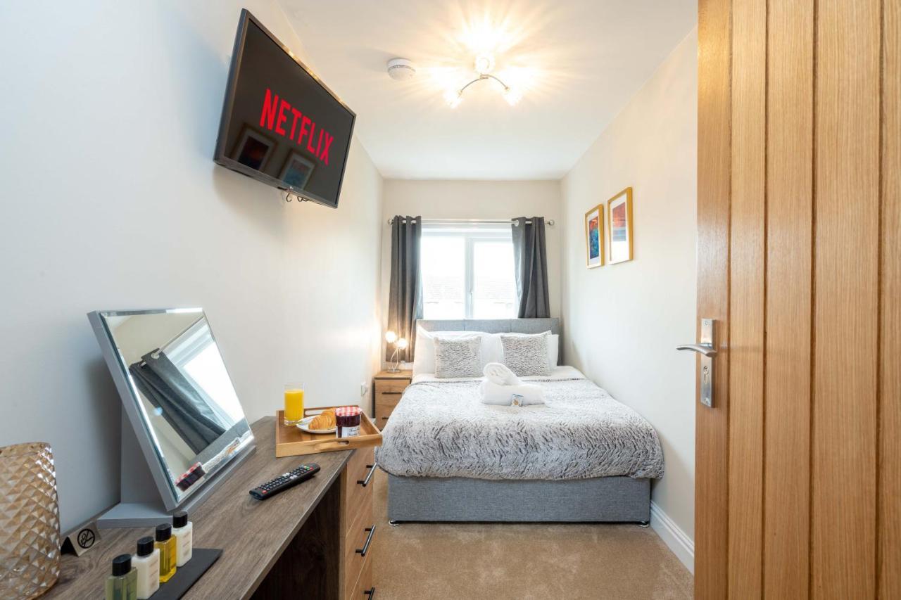 The Oaklands - Luxury Spacious 6-Bed, Near Solihull, Birmingham City, Jlr, Nec, Airport, Resorts World, Hs2 Bagian luar foto