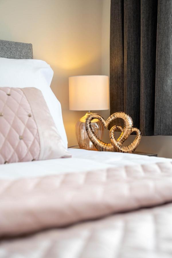 The Oaklands - Luxury Spacious 6-Bed, Near Solihull, Birmingham City, Jlr, Nec, Airport, Resorts World, Hs2 Bagian luar foto