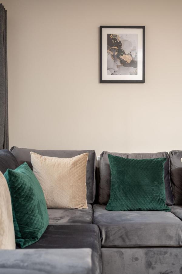 The Oaklands - Luxury Spacious 6-Bed, Near Solihull, Birmingham City, Jlr, Nec, Airport, Resorts World, Hs2 Bagian luar foto