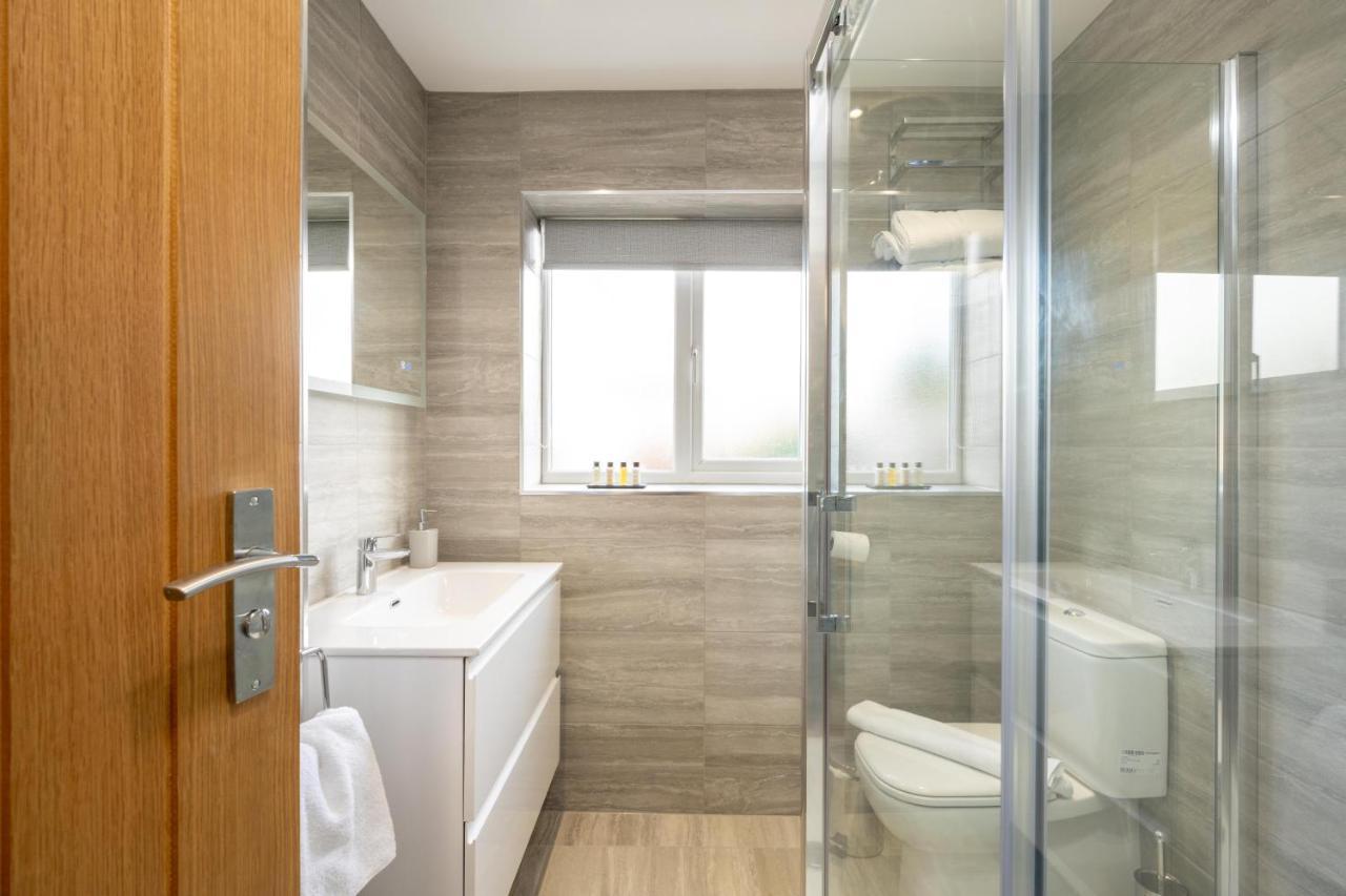 The Oaklands - Luxury Spacious 6-Bed, Near Solihull, Birmingham City, Jlr, Nec, Airport, Resorts World, Hs2 Bagian luar foto