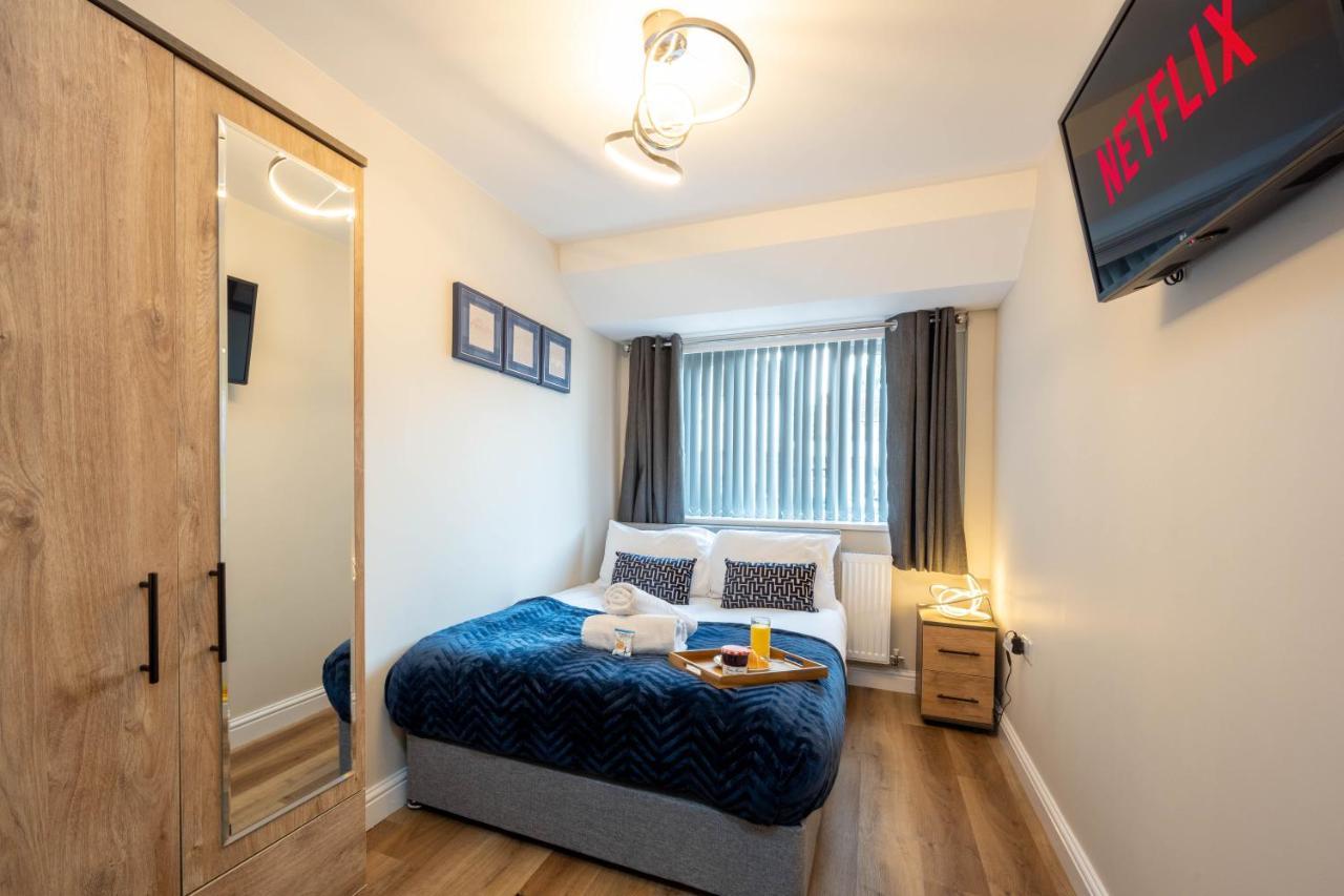 The Oaklands - Luxury Spacious 6-Bed, Near Solihull, Birmingham City, Jlr, Nec, Airport, Resorts World, Hs2 Bagian luar foto